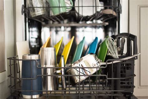 can i put metal box grater in dishwasher|18 Things You Should Never Put in a Dishwasher .